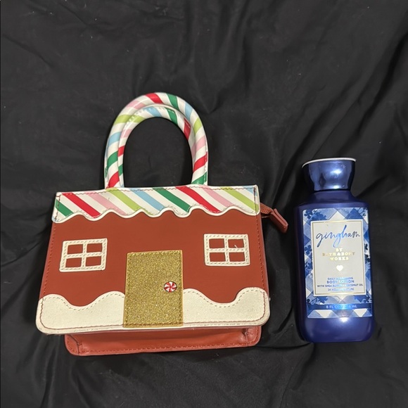Gingerbread House Handbag - Picture 4 of 4